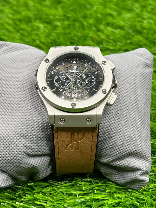 Hublot skeleton - Image 2